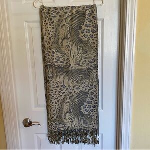 Pashmina Scarf Tiger Print Gray and Greenish